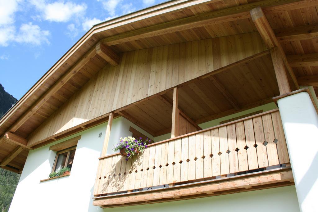 Ferienhaus "Larch Soge" Διαμέρισμα Racines Εξωτερικό φωτογραφία